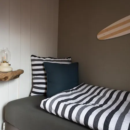 Beachhouse 16 Brienzersee بيت للعطل برينز