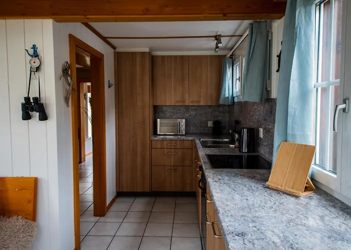 Beachhouse 16 Brienzersee Ferienhaus *