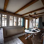 Beachhouse 16 Brienzersee Vakantiehuis